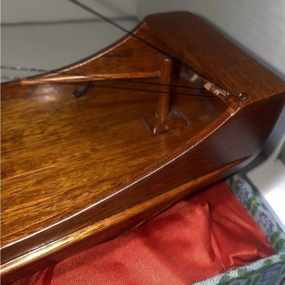 Vintage Mahogany Chinese Sailing Vessel Ship Modelxz With Carrying Box - Picture 14 of 16